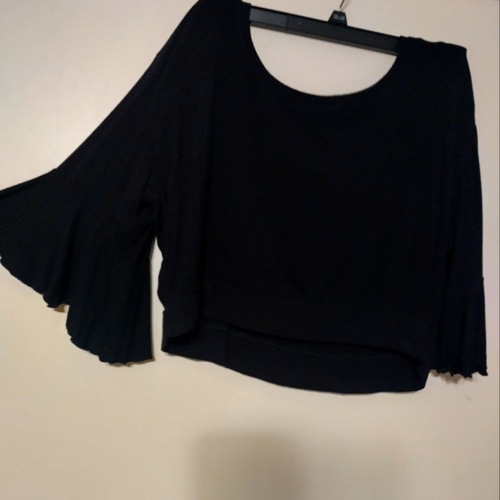 Half tee shirt